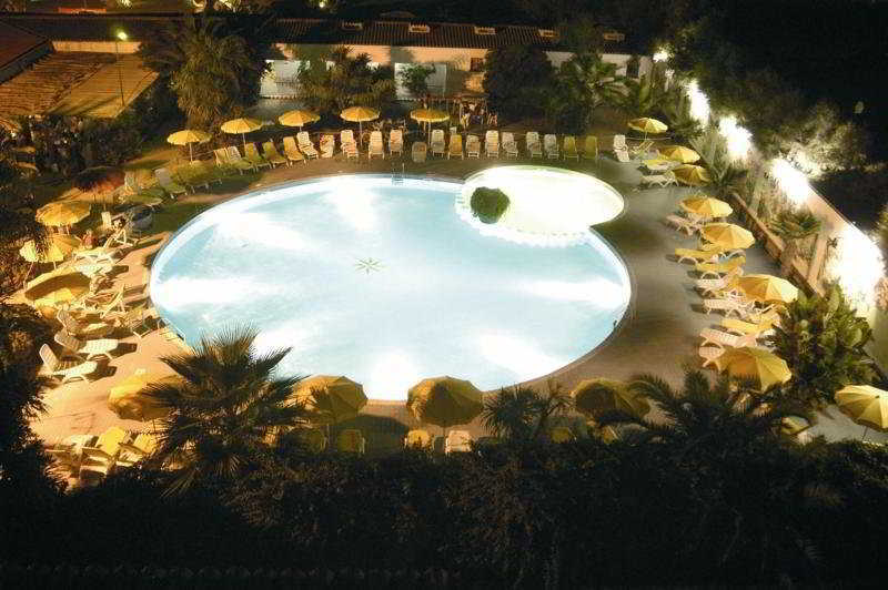 Marina Club Hotel Baia Domizia Esterno foto
